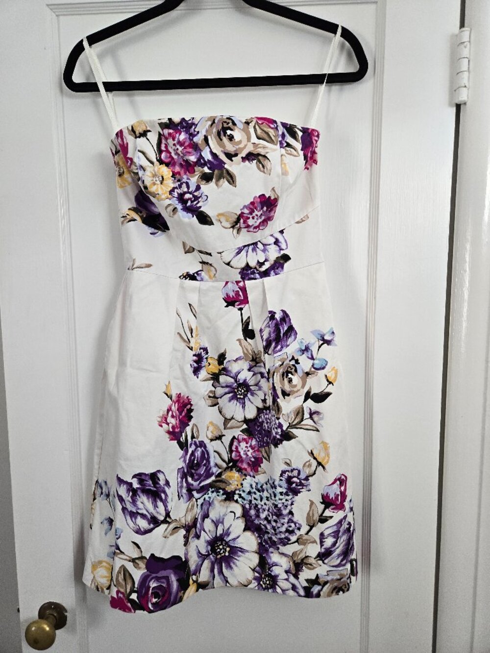 White House Black Market floral strapless dress with pockets